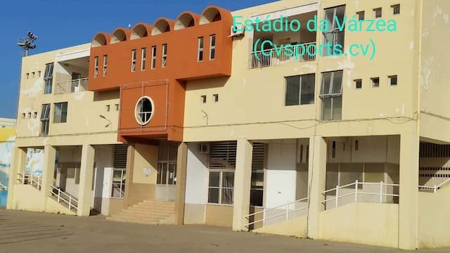 Travadores x Desportivo constitui prato forte hoje do regional de futebol de Santiago Sul.