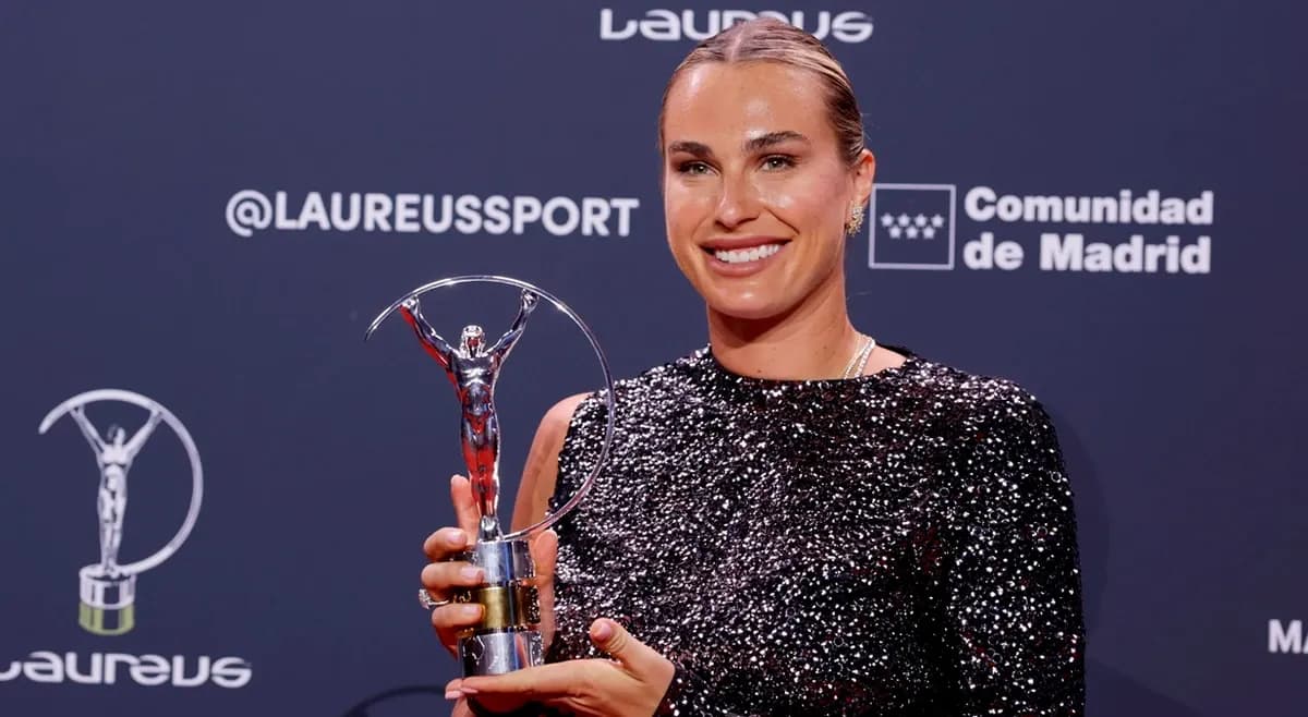 Tenistas Carlos Alcaraz e Aryna Sabalenka vencem prémio Laureus