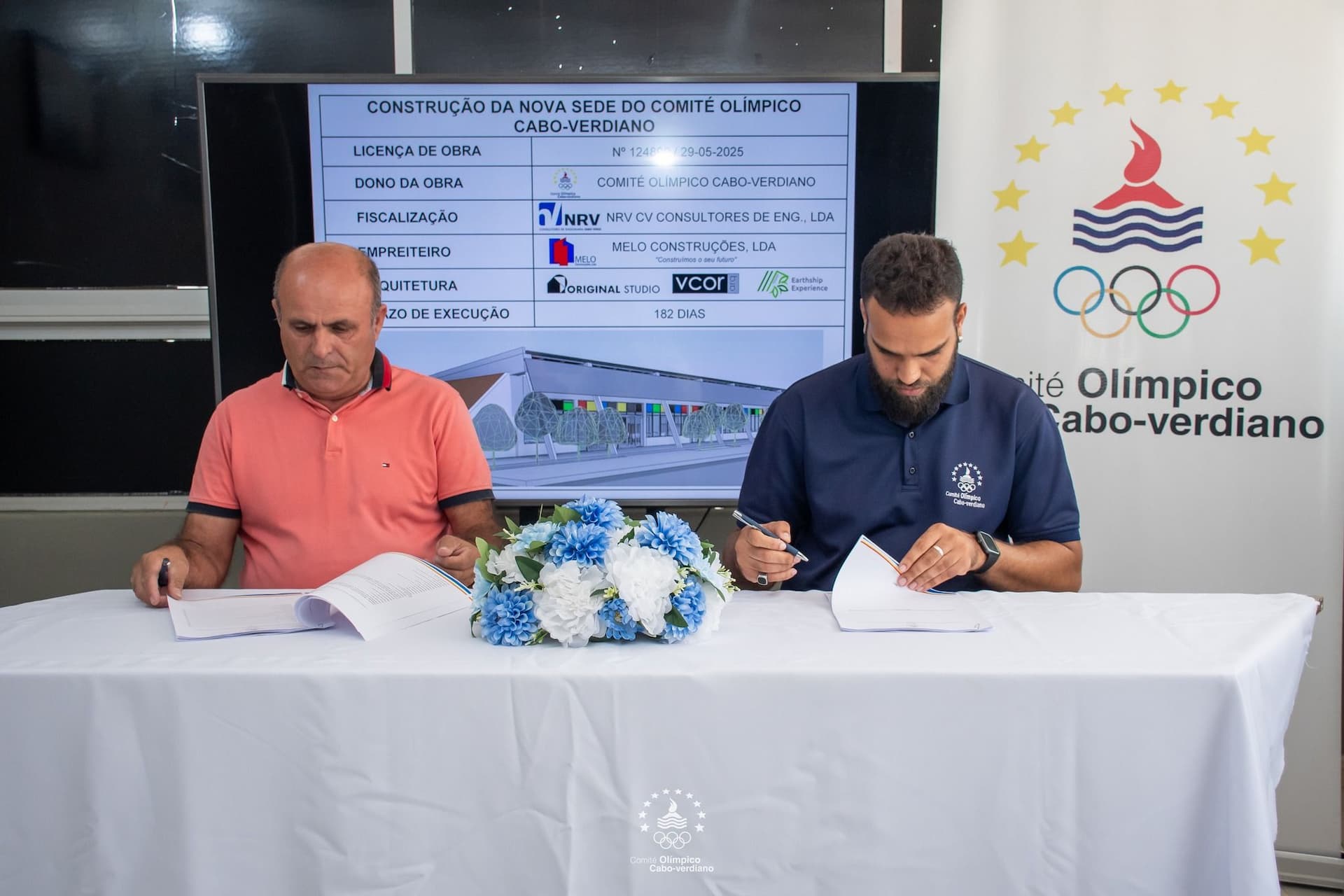 Comité Olímpico Cabo-verdiano assina contrato com a empresa construtora e entidade fiscalizadora da obra da sede do COC