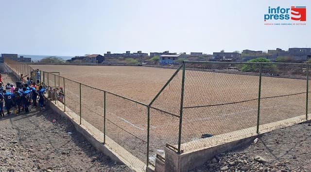 Santa Catarina: Câmara lança obras de arrelvamento no campo de Rincão e reforça investimentos em infra-estrutura