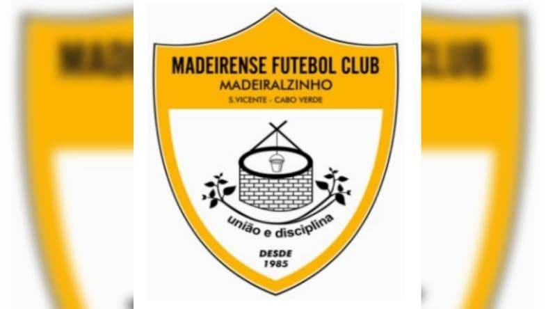 São Vicente: Moradores de Madeiralzinho realizam protesto para melhores condições do campo de futebol