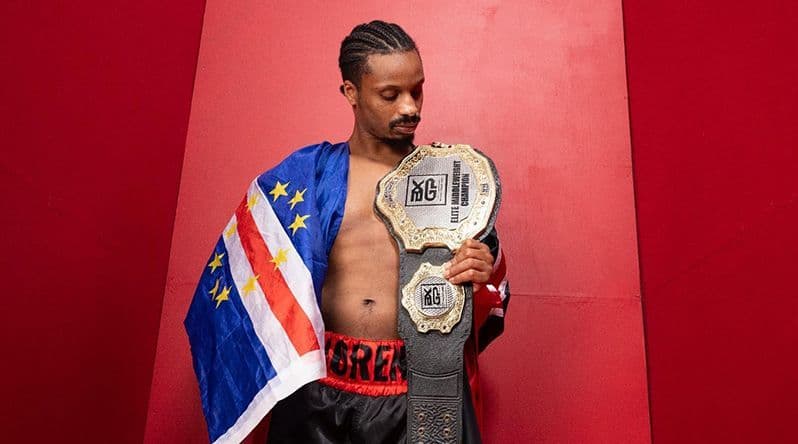 Boxe: Cabo-verdiano campeão inglês de “Boxing Elite Middleweight (BXGP) inspira crianças na terra natal