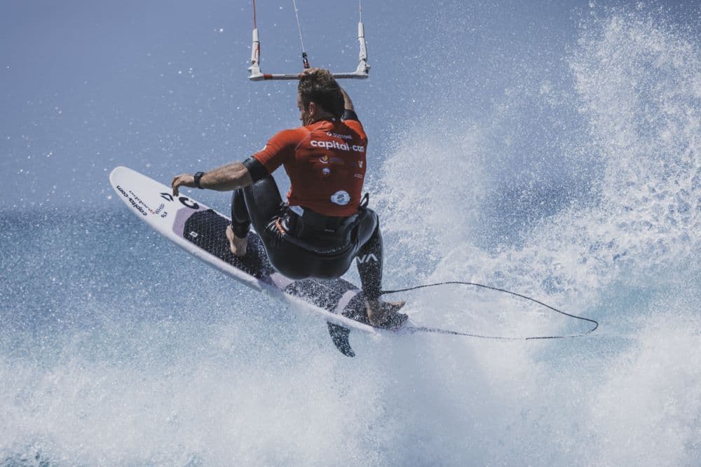 Mundial de Kite Surf:  Ponta Preta vira batarias para a modalidade rainha 