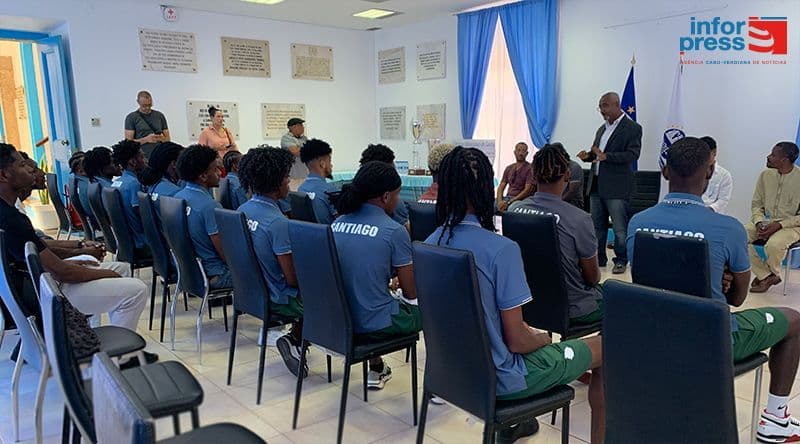 Câmara Municipal da Praia reafirma apoio à ARFSS após conquista histórica da Taça Independência 2025