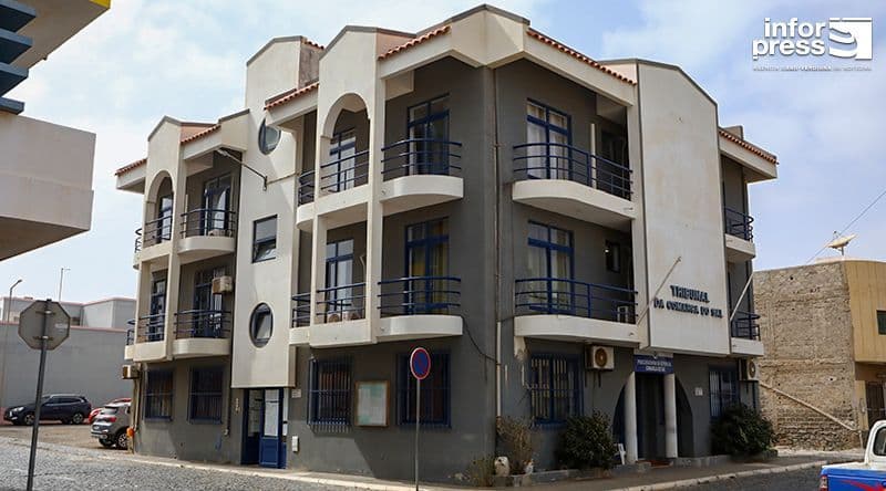 Ilha do Sal: Tribunal condena seis arguidos a penas de prisão por crimes de mutilação sexual e exercício ilegal de profissão