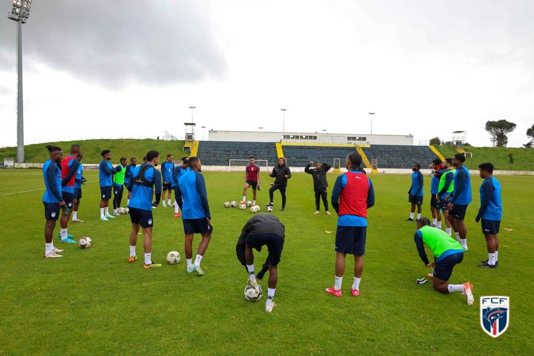 Seleção Nacional de Futebol realiza segundo treino em Portugal antes de viajar hoje para Cabo Verde