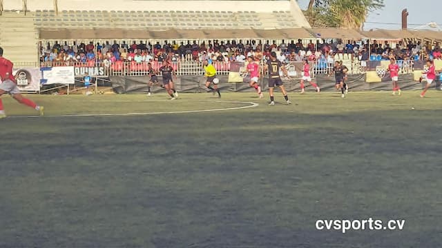 Boavista da Praia vence Mindelense de São Vicente no Estádio da Várzea 	