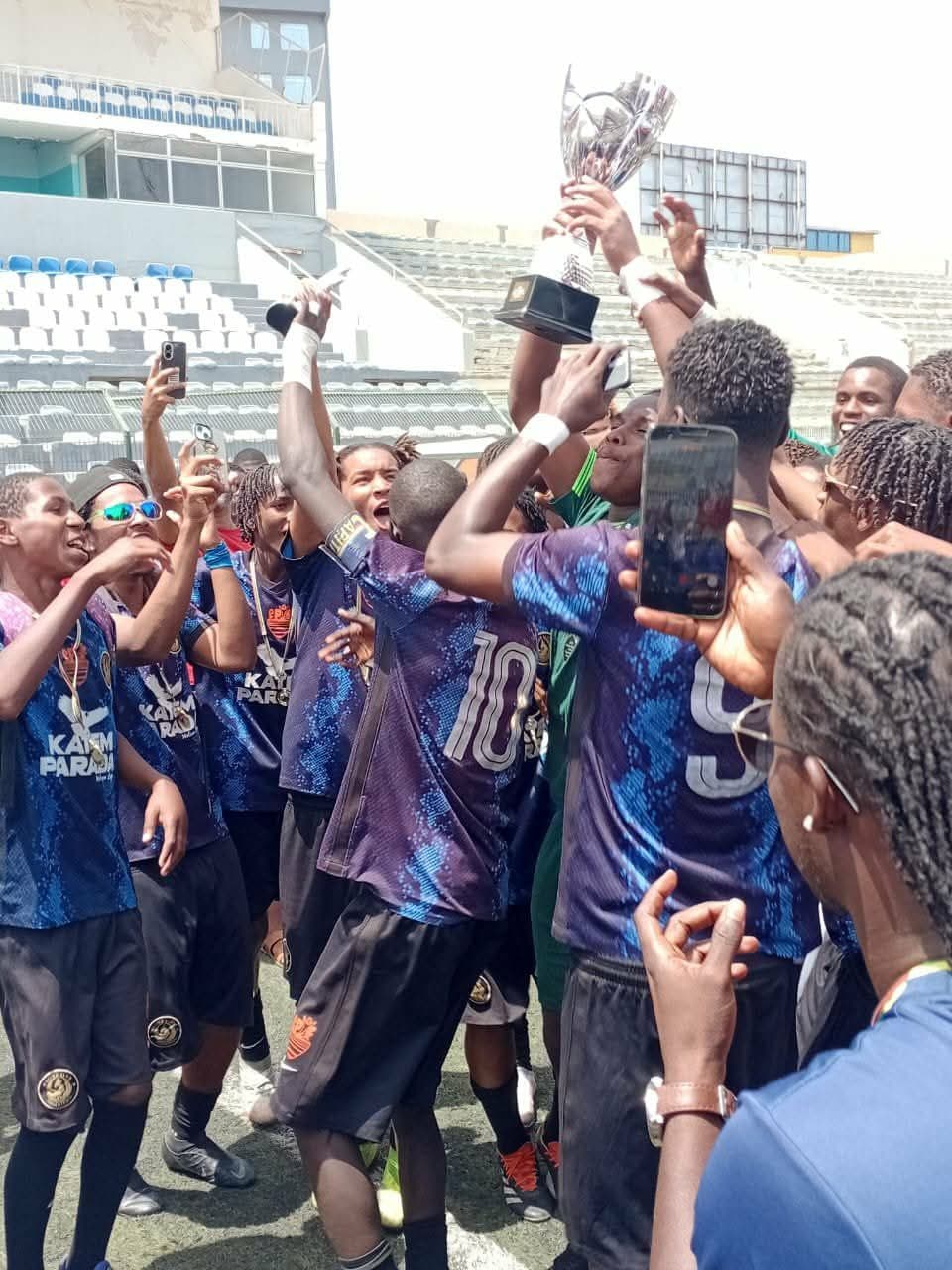 Epif vence Bola Pá Frente e revalida título de Campeão de Futebol Sub-17 de Santiago Sul