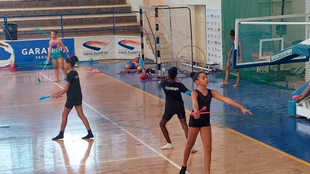 Pavilhão Desportivo Vavá Duarte acolheu Competições do 5o Campeonato  Regional de Ginástica de Santiago Sul