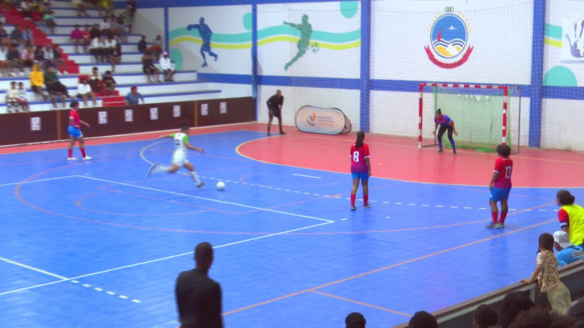 Inter Ilhas de Futsal Feminino no Sal: Santiago perde com Brava e Boa Vista Vence Fogo na 2ª Jornada