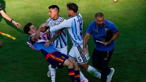 Final do Mundial 2026: Paredes suspenso dez jogos, Molina sete