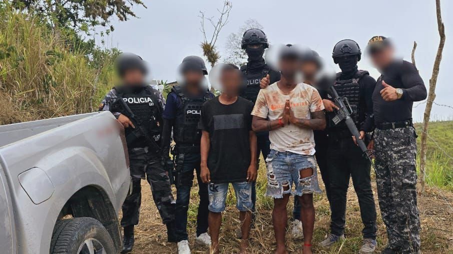 Internacional equatoriano resgatado após sequestro: «Maltratado, mas com vida» 