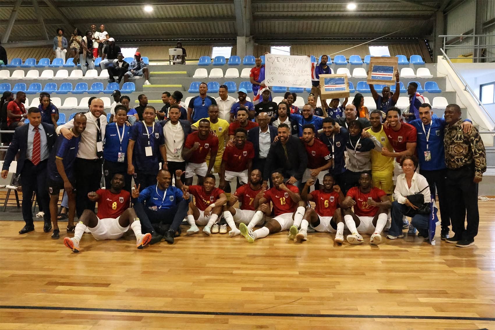 Selecionador de Futsal divulga convocados para torneio que se realiza do Brasil