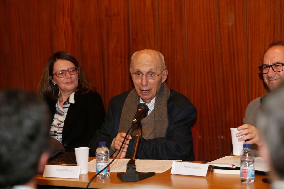  Morreu esta quarta-feira, em Lisboa, Manuel Sérgio, professor universitário, filósofo, pensador do desporto 