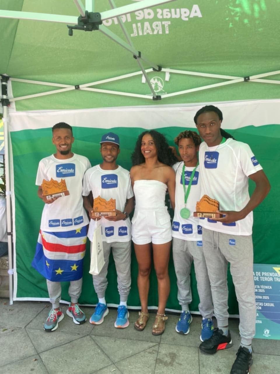 Três dos quatro atletas do Time Emicela Cabo Verde subiram ao Pódio na Aguas de Teror Trail
