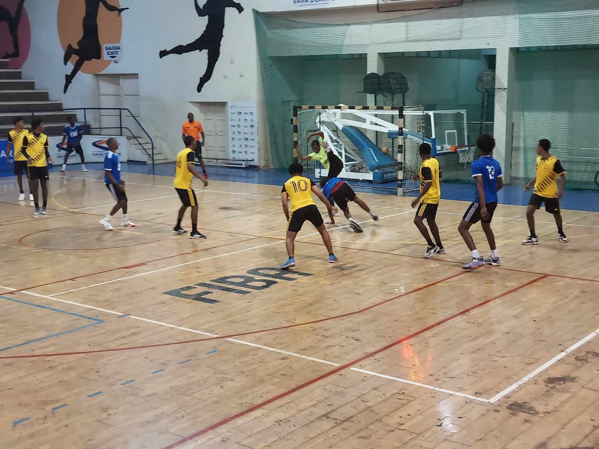 Campeonato Andebol Santiago Sul: Hoje mais duas partidas, enquanto ontem o jogo Asa Stars -Garridos foi suspenso na etapa segunda 
