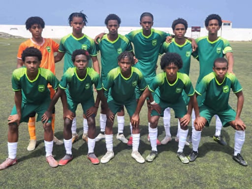 Nacional de Futebol Sub-19: Escola Vitória defronta Batuque na final