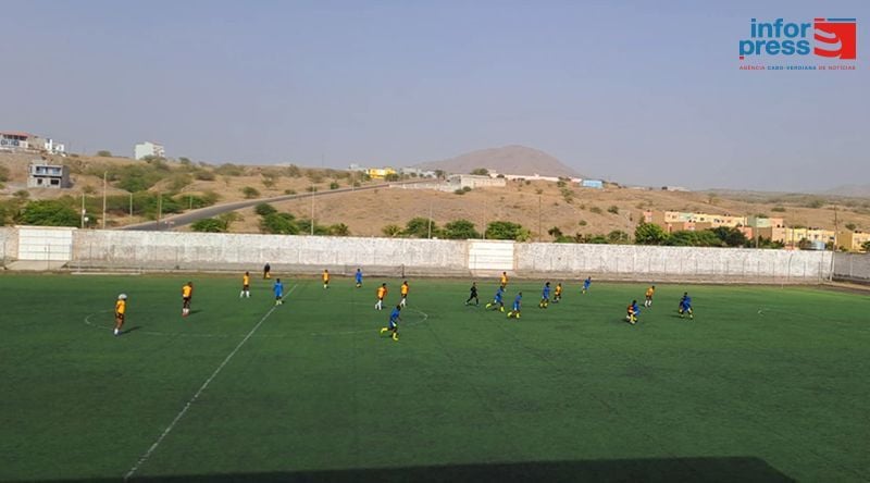 Futebol: Varandinha e Scorpions apuram-se para final da Taça Santiago Norte