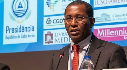 Primeiro-ministro confirma proposta de nome de Júlio Martins para procurador-geral da República