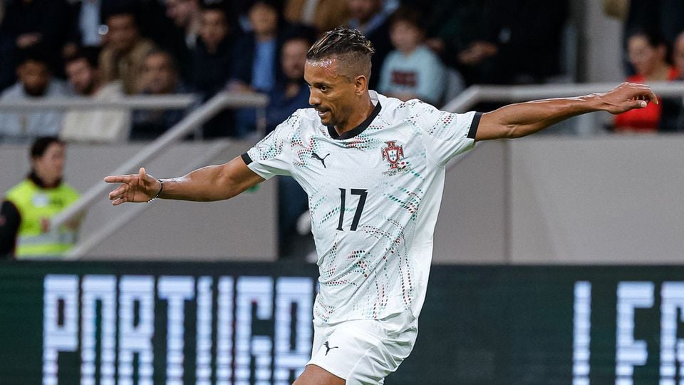 Nani volta a destacar-se, agora jogo Portugal Legends