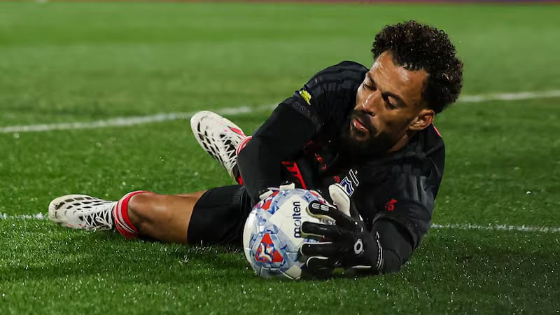 A cláusula de renovação de Vozinha  no Colo Colo já está ativa