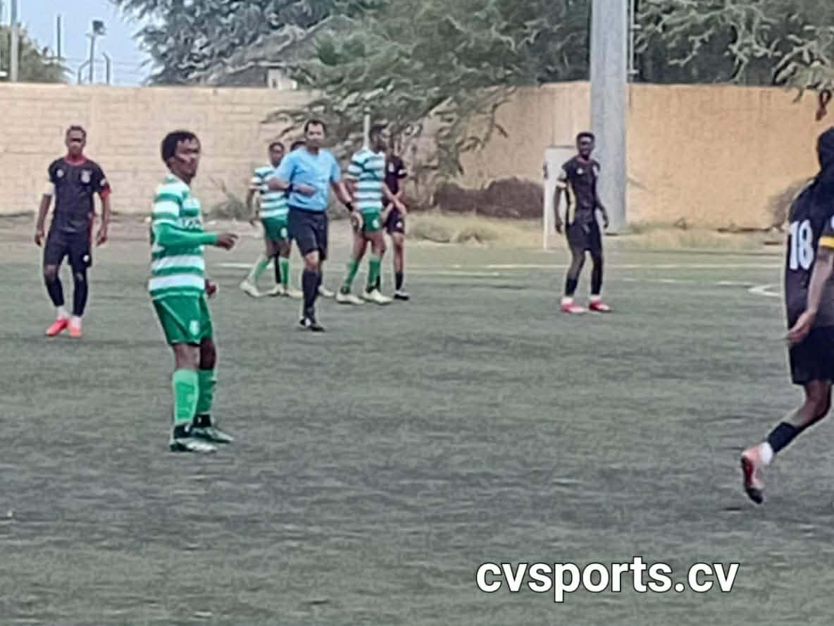 Sporting  vence Travadores e apura-se para a final da Taça Praia