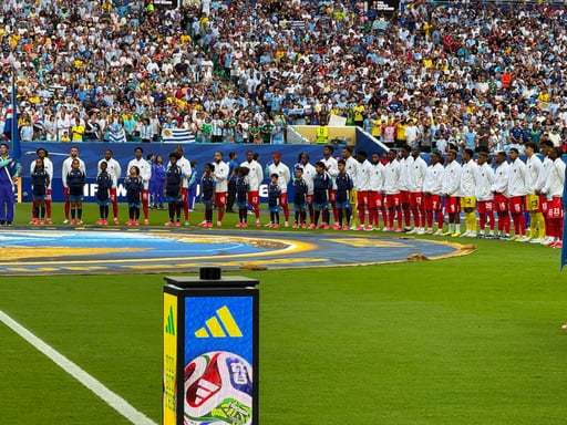 Cabo Verde e Uruguai  empataram a duas bolas na partida da segunda jornada do Grupo H do Mundial
