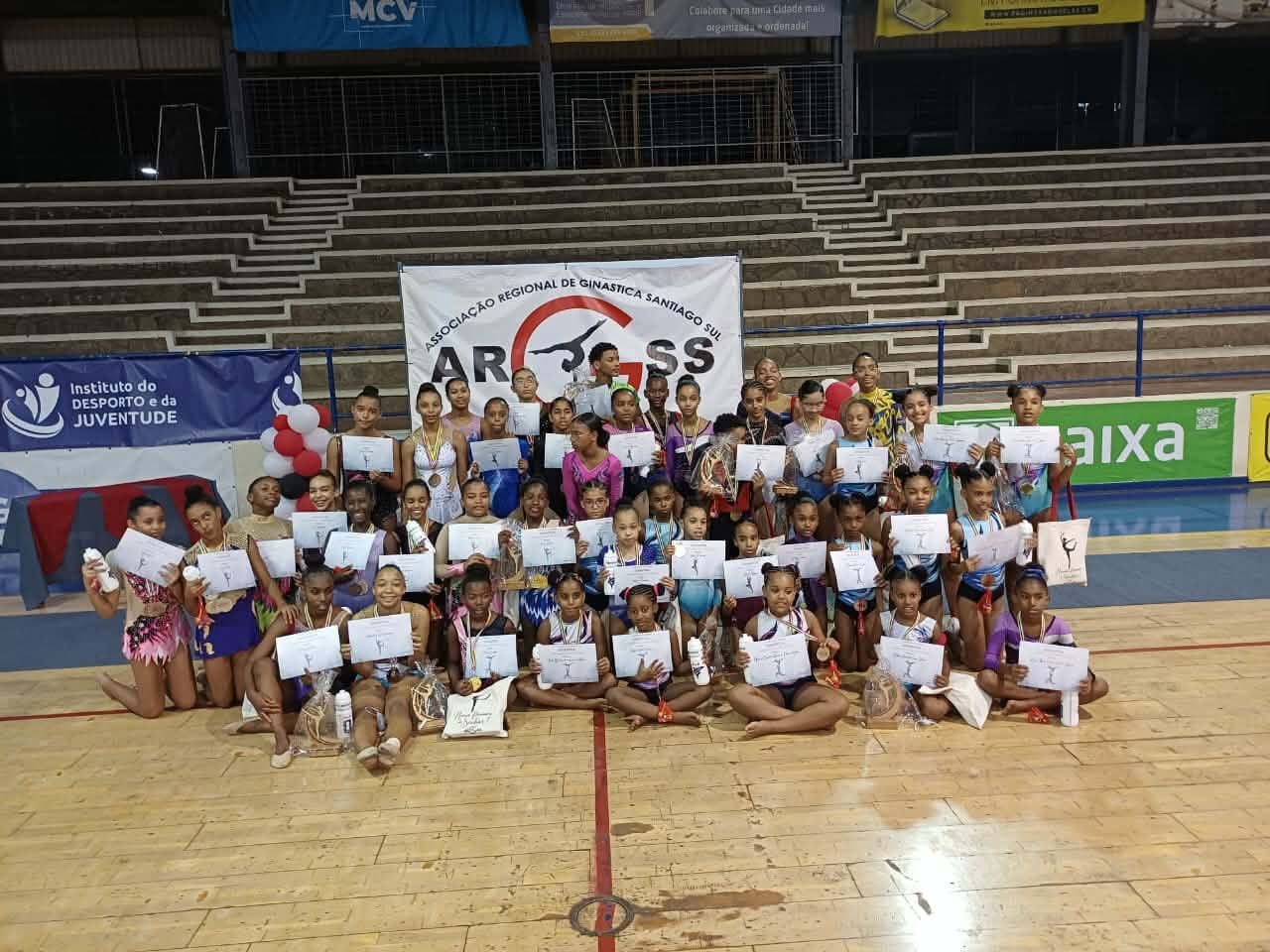 Associação Regional de Santiago Sul promoveu Campeonato com  provas nas disciplinas rítmica , aeróbica e acrobática 