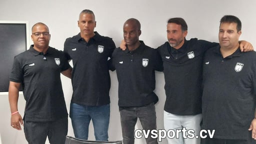 Humberto Bettencourt apresentado como novo Selecionador Nacional de Futebol. Toca Leite entra como adjunto