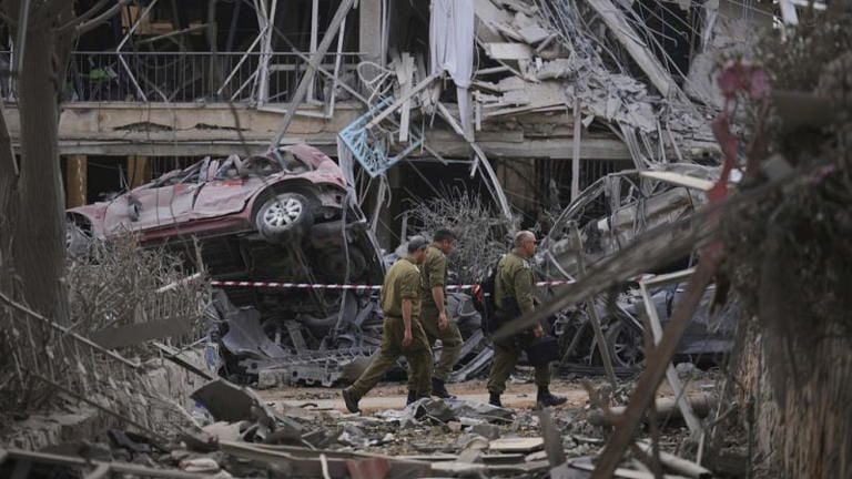 Israelitas em choque após ataques de retaliação do Irão