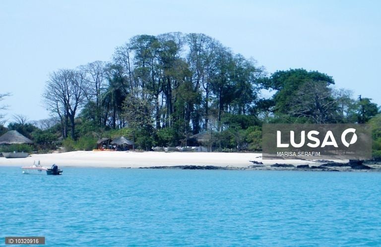 Ilhas dos Bijagós declaradas Património Mundial Natural, bem como Parque Nacional de Maputo elevado a Património Mundial pela UNESCO