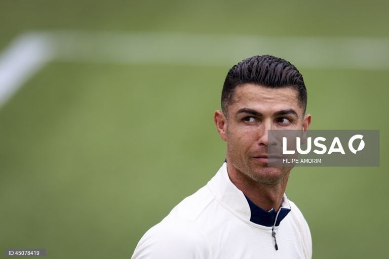 Cristiano Ronaldo renova contrato com o Al Nassr até 2027