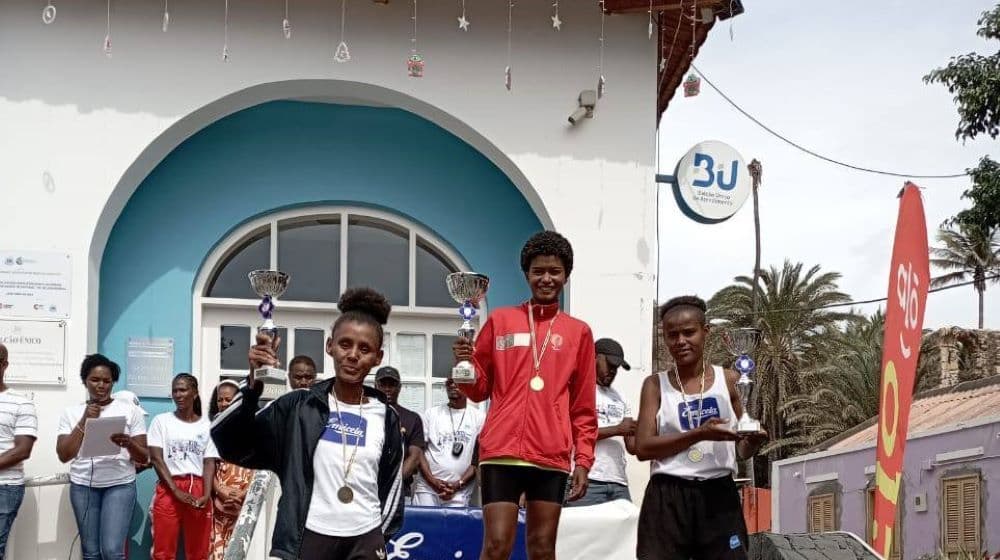 Letícia Neves (Escola Jal Domus) e Arthur Silva (Emicela Team Cabo Verde) ganham XIII Corrida ao Berço