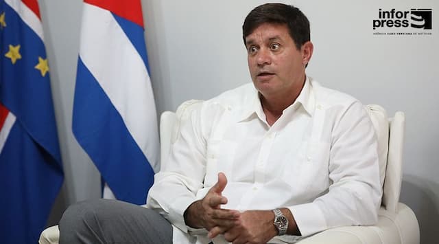 ENTREVISTA: Cuba agradece “apoio firme” de Cabo Verde na luta pelo fim do bloqueio norte-americano