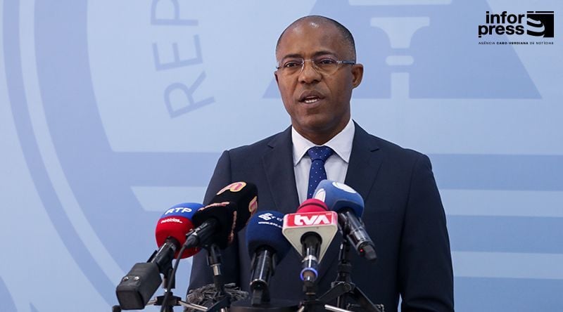 PM denuncia alegada instrumentalização da justiça e garante que Governo manterá foco na governação