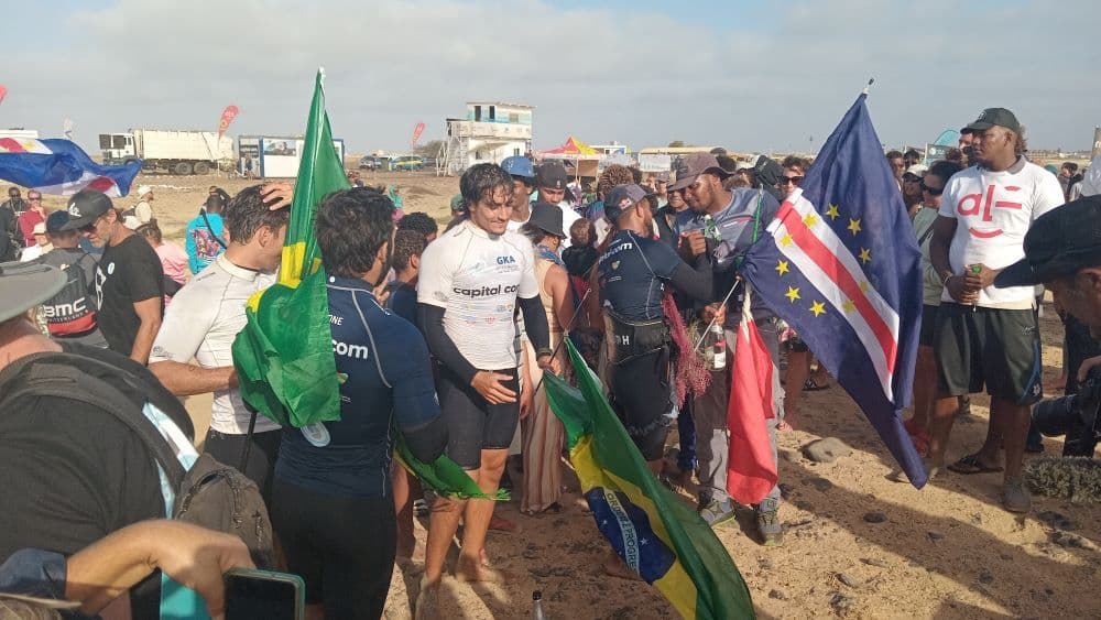 Brasileiro Pedro Matos ganha a I Etapa do Circuito Mundial de Kite-surf