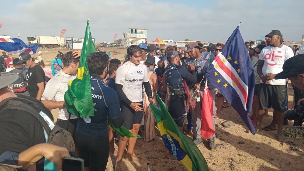 Brasileiro Pedro Matos ganha a I Etapa do Circuito Mundial de Kite-surf