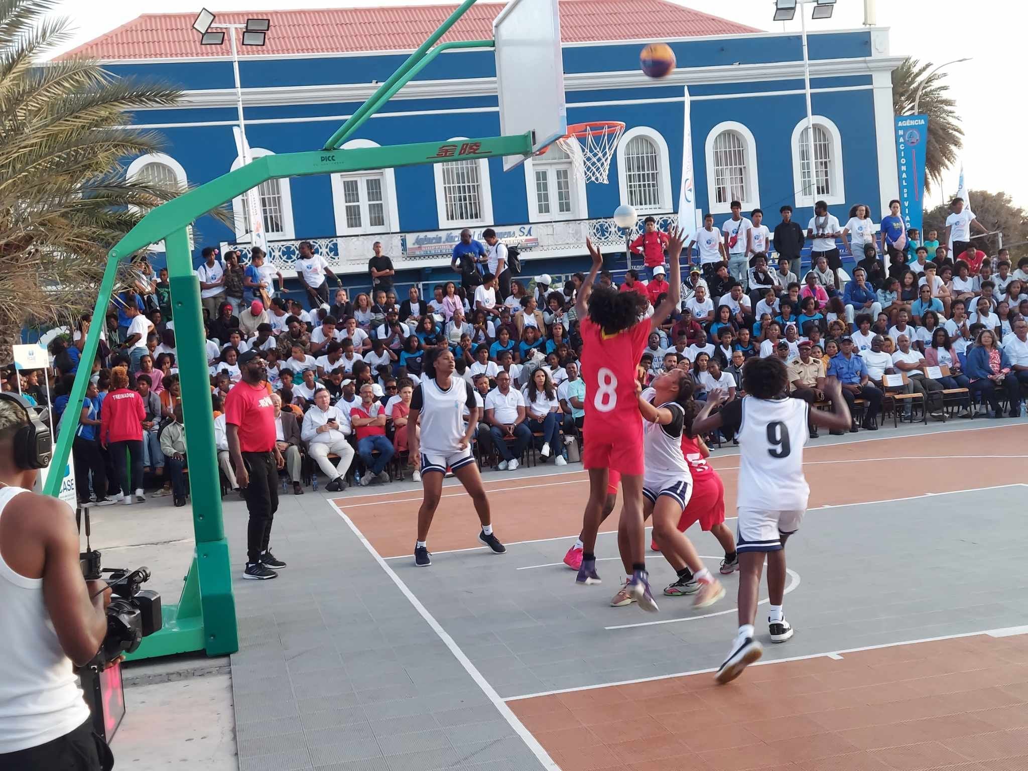 O.D.E 2025: Ministro Adjunto da Juventude e Desporto destaca a importância do desporto escolar, facto igualmente enaltecido pelo ministro da Educação
