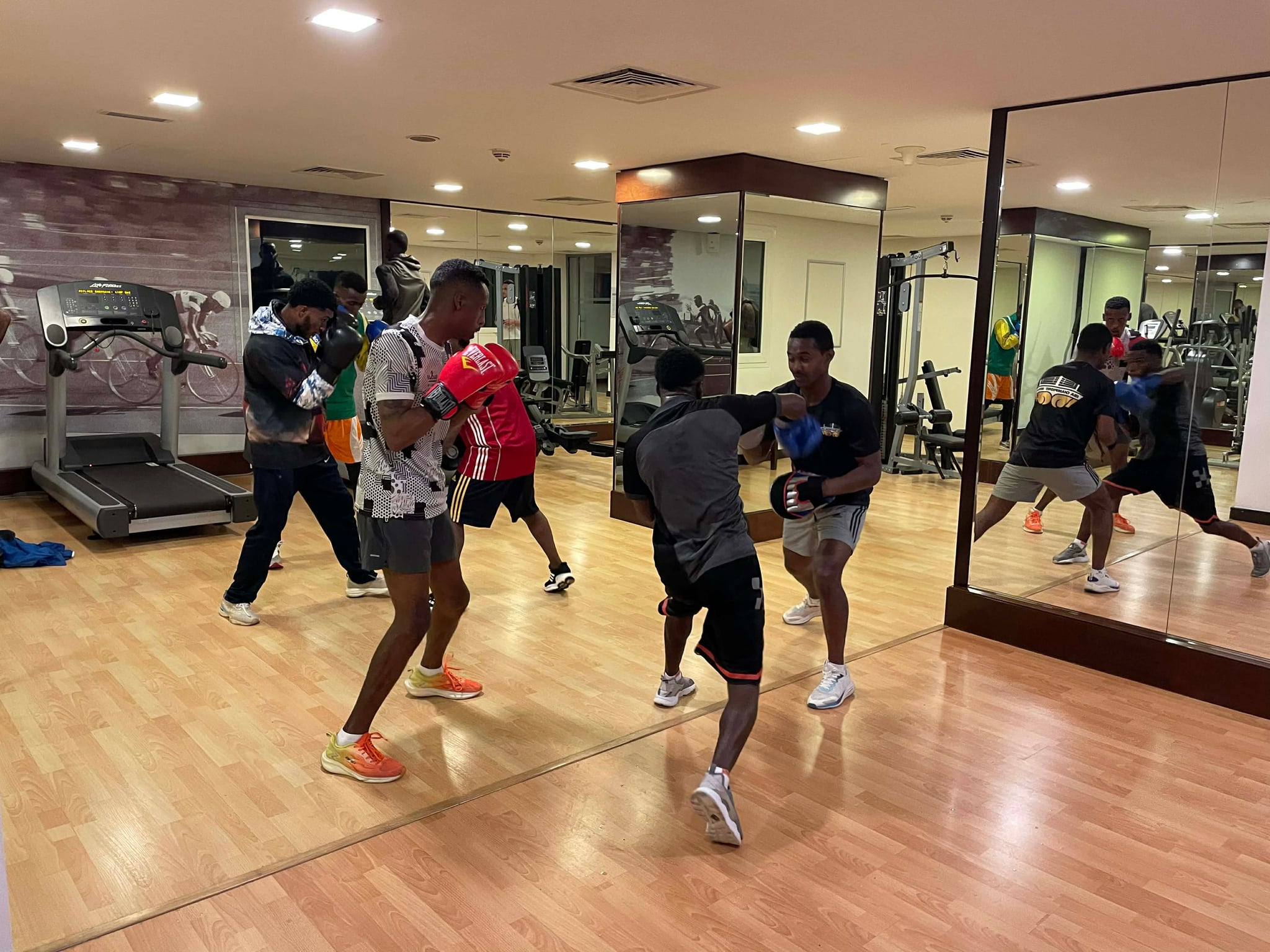 Campeonato do Mundo no Dubai: Pugilistas cabo-verdianos começam a competir dia 6 do corrente.
