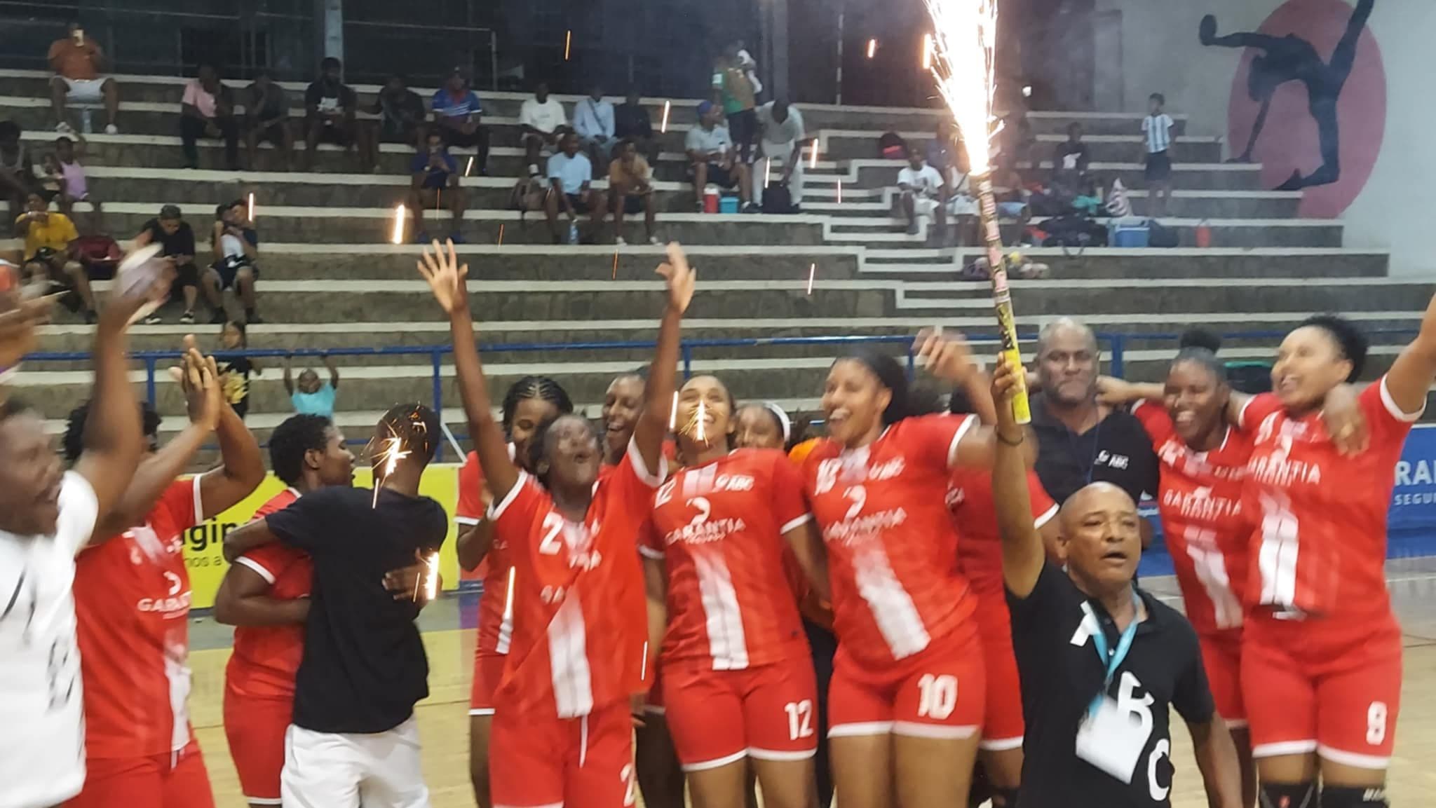 Regional de Andebol de Santiago Sul: ABC conquista título feminino